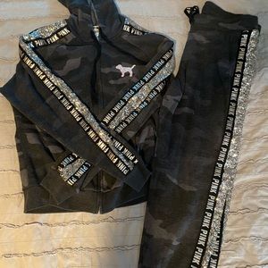 VERY RARE VS Pink camo bling outfit size Large